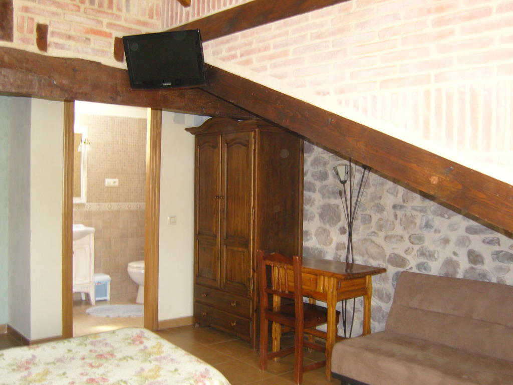 Casa Paulino Hotel Corrales De Buelna Bagian luar foto