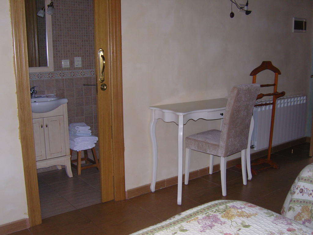 Casa Paulino Hotel Corrales De Buelna Ruang foto