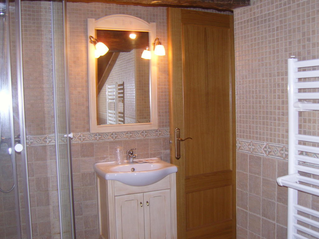 Casa Paulino Hotel Corrales De Buelna Ruang foto